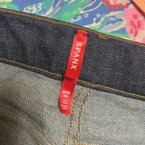 SPANX 20549R Straight Leg Denim in Raw Indigo Pull-on Stretch Jeans - Picture 5 of 6